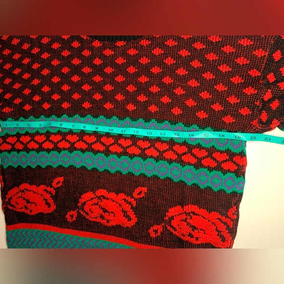 Vintage Retro 80’s Rose Print Sweater from Arielle - Picture 8 of 13